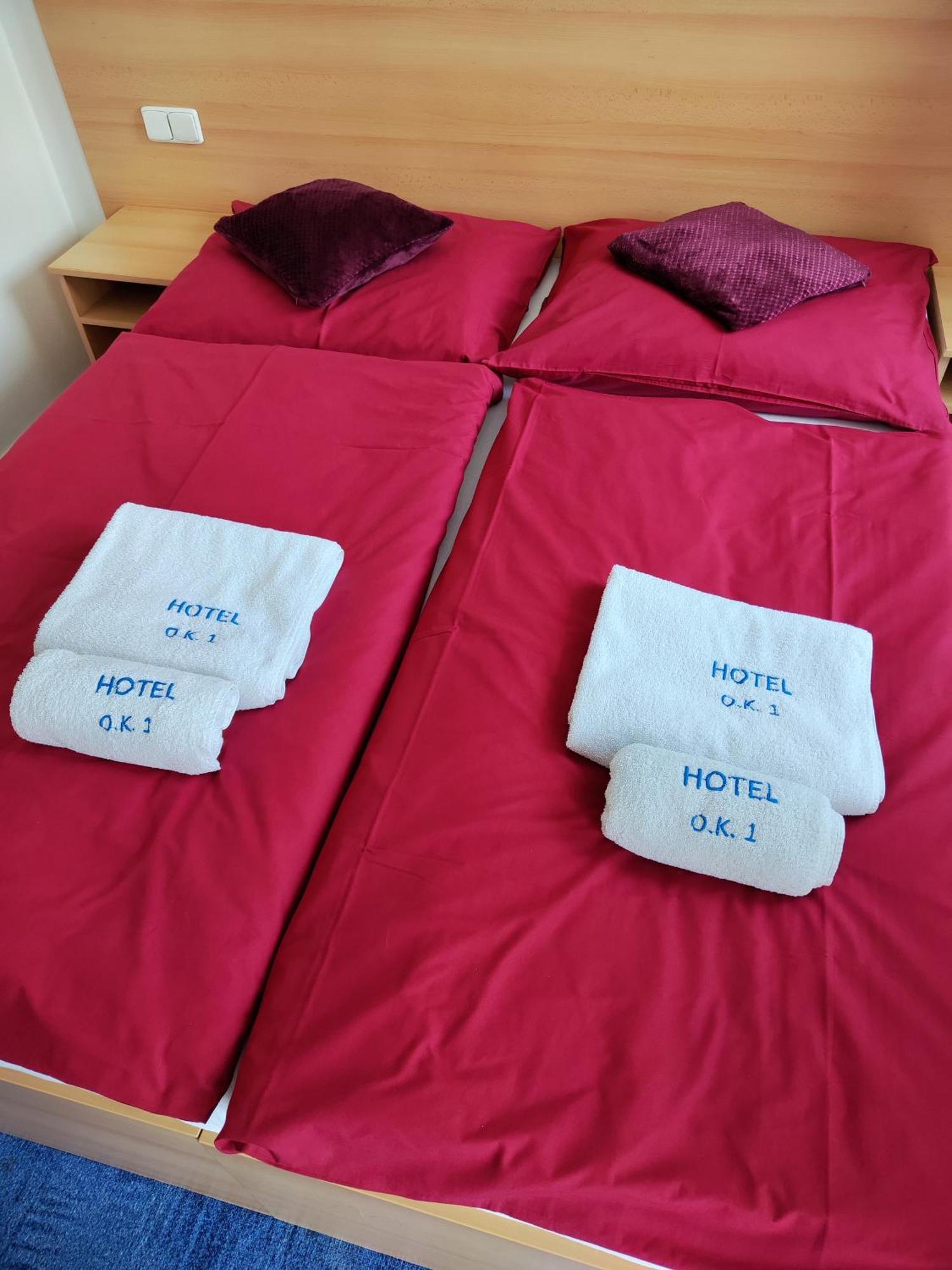 Hotel O.K. 1 베로운 외부 사진